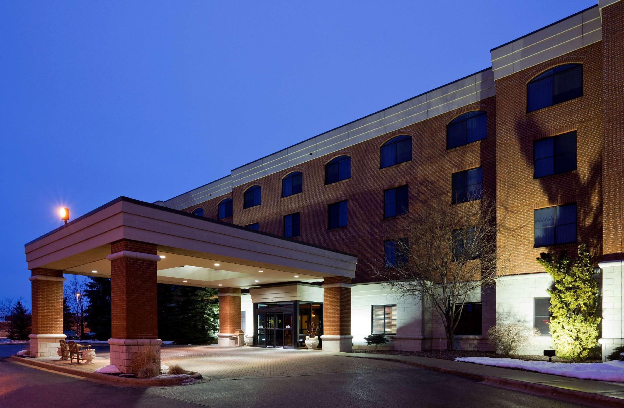 La Quinta By Wyndham Madison American Center Extérieur photo