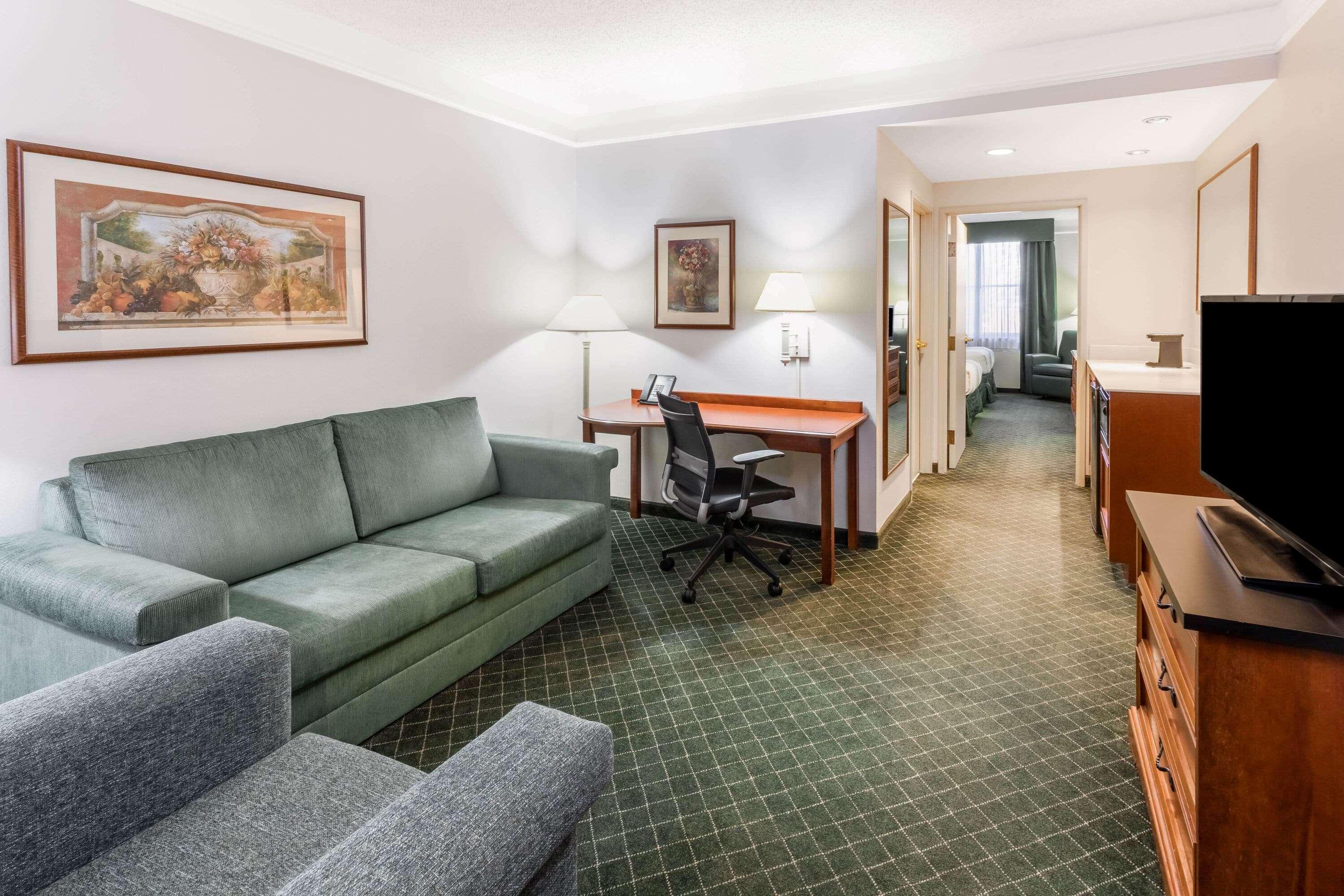 La Quinta By Wyndham Madison American Center Extérieur photo